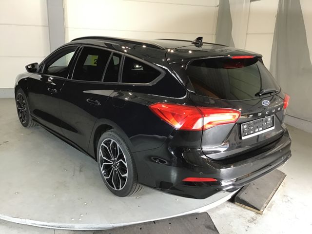 Fahrzeugabbildung Ford Focus ST-Line 1.5 Turnier Autom/Navi/Kamera/PDC