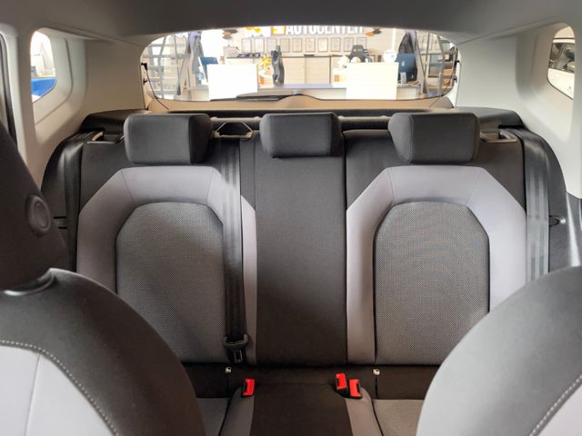 Seat Arona 1.6 TDI Style *AHK*SHZ*PDC*2.HAND*