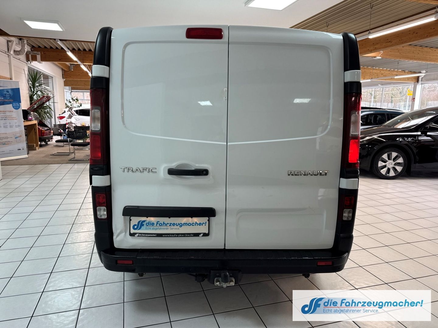Fahrzeugabbildung Renault Trafic Kasten L2H1 2,9t Komfort AHK PDC *EXPORT
