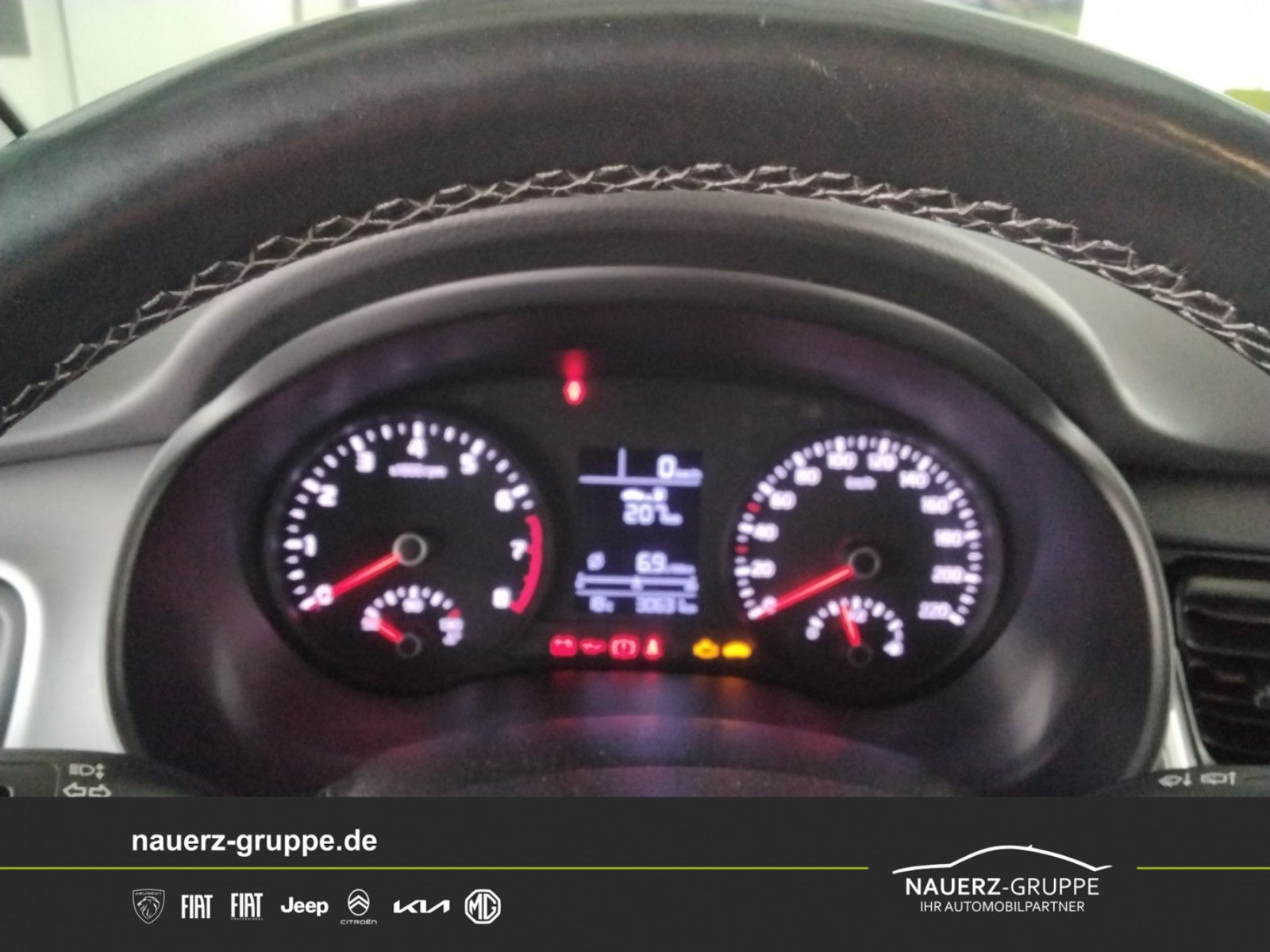 Fahrzeugabbildung Kia Stonic 1.2 Edition 7