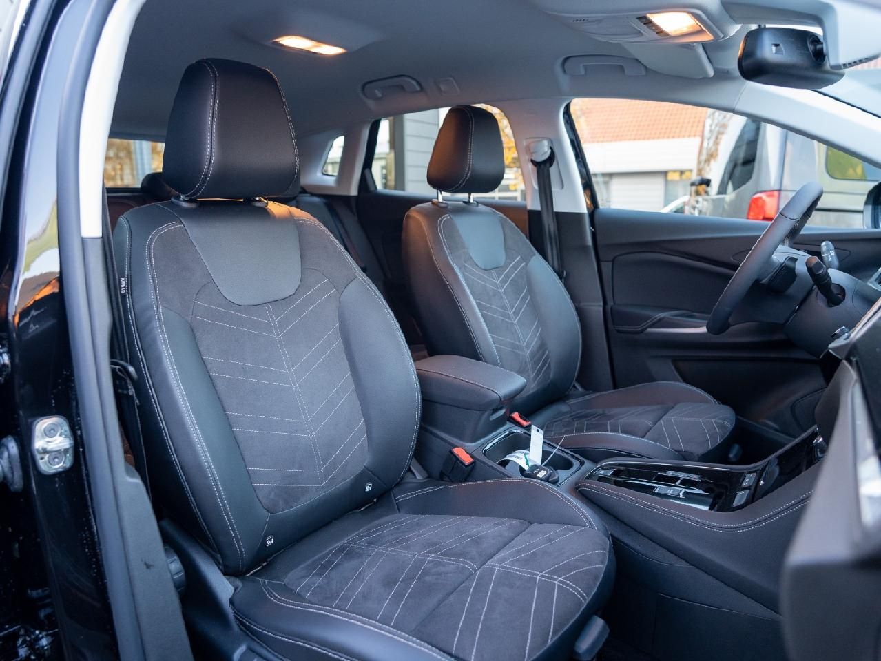 Fahrzeugabbildung Opel Grandland Ultimate