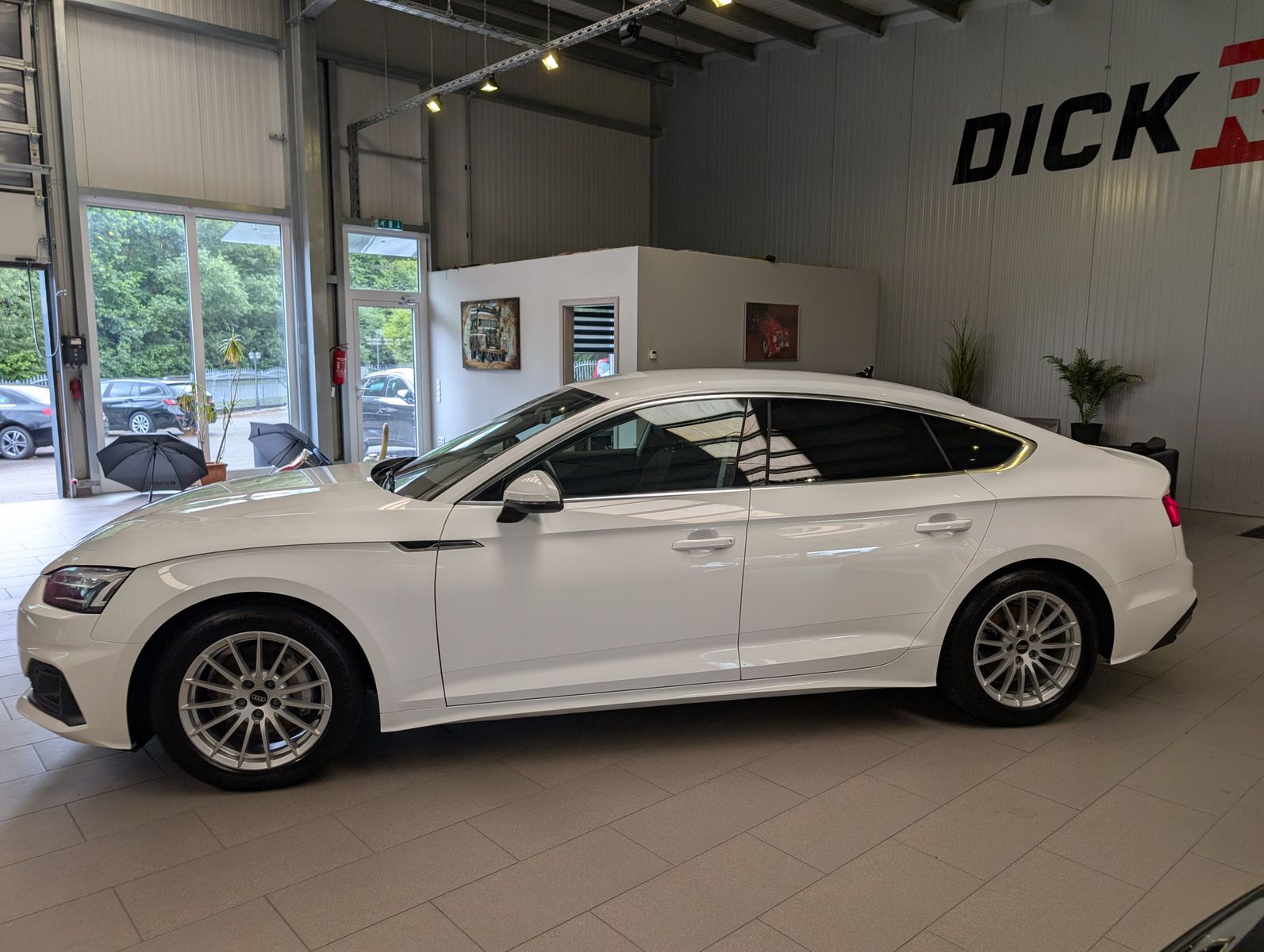 Fahrzeugabbildung Audi A5 40TDI S-tronic LED Sport-Sit SHz PDC Navi AHK