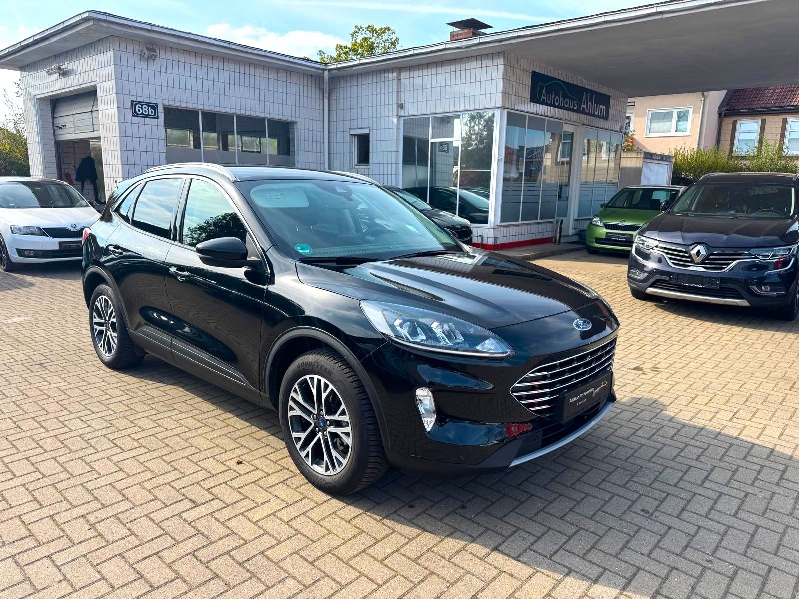 Ford Kuga Hybrid Titanium Klima PDC Lenkradhzg