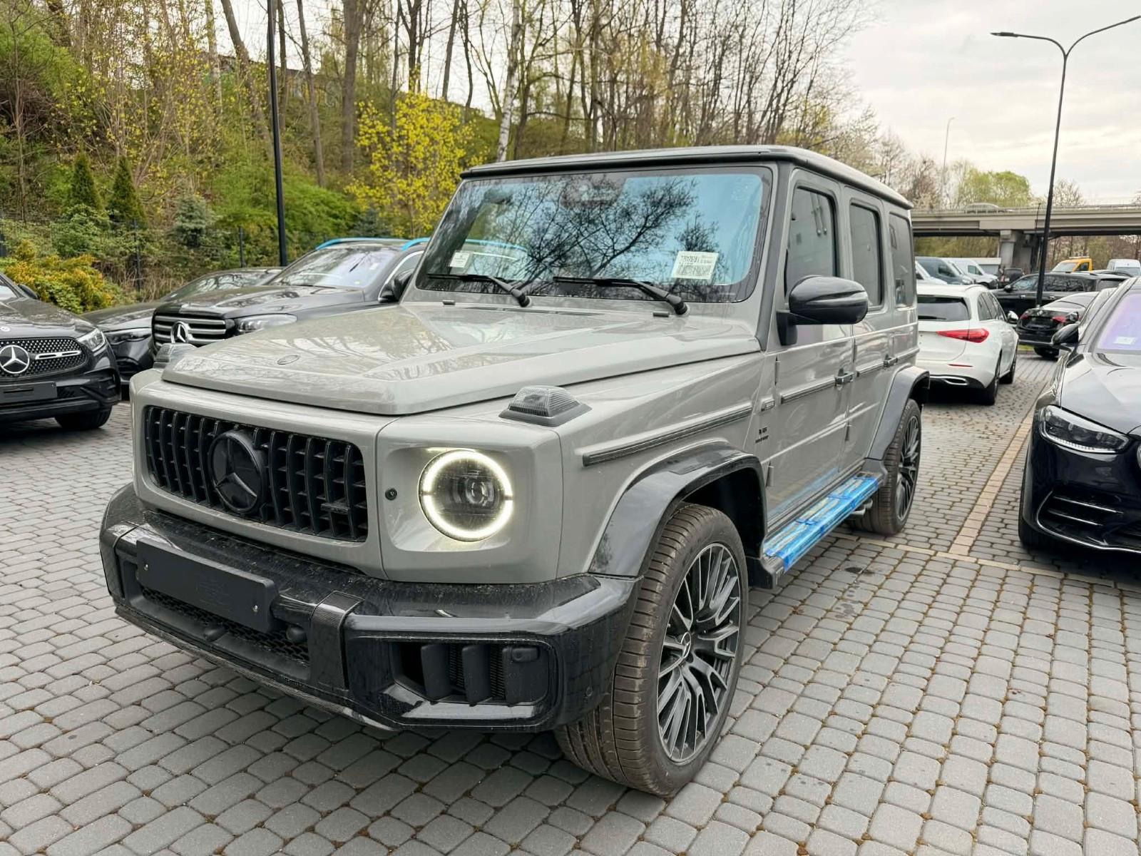 Mercedes-Benz G 63 AMG Carbon in/out/A22/Night/2026