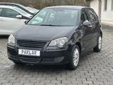 Volkswagen Polo 1.4 IV Sportline KLIMA, ELEKT. FENSTER, TÜV - Volkswagen Polo Sportline mit Benzin-Antrieb