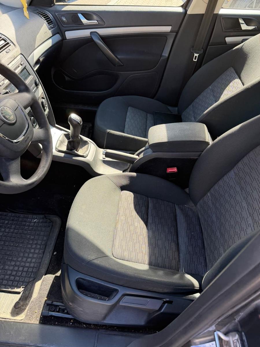 Skoda Octavia 2012 — photo 6