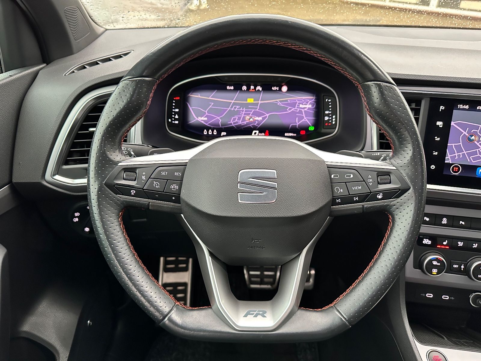 Fahrzeugabbildung SEAT Ateca 2.0 TDI FR DSG AHK/Navi/Dinamica/Beats
