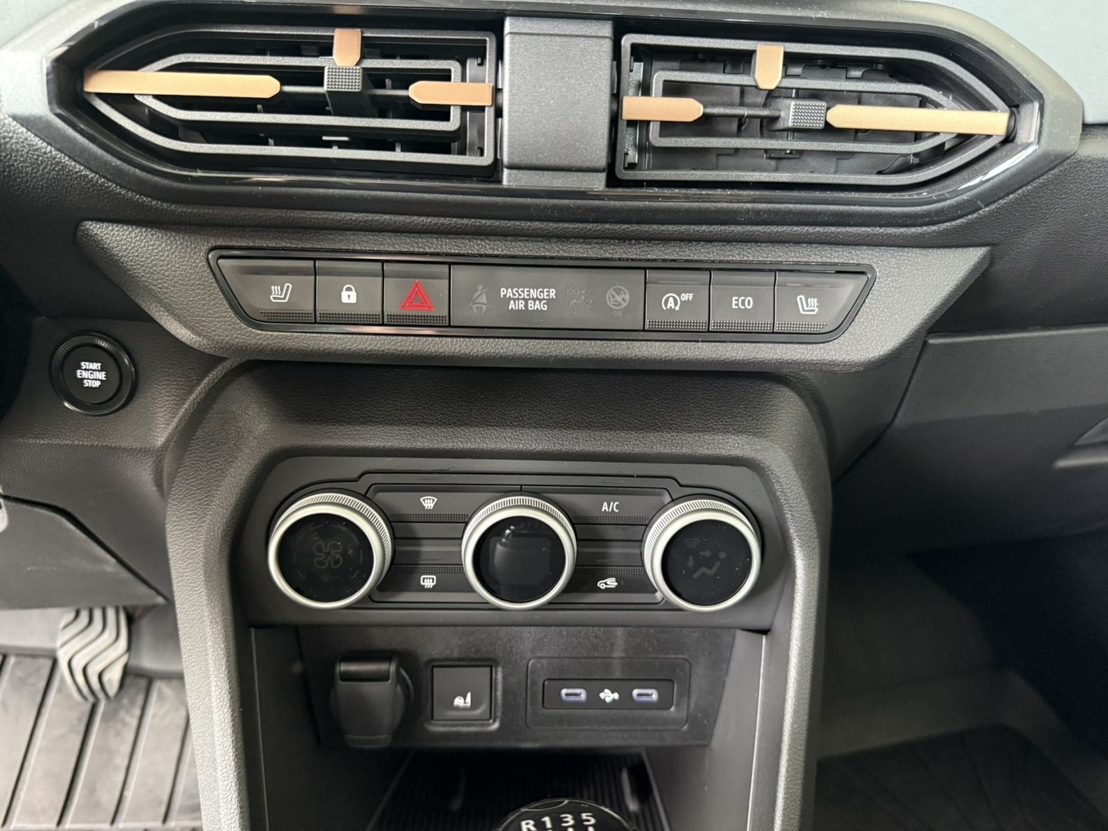 Dacia Sandero - Bild 10