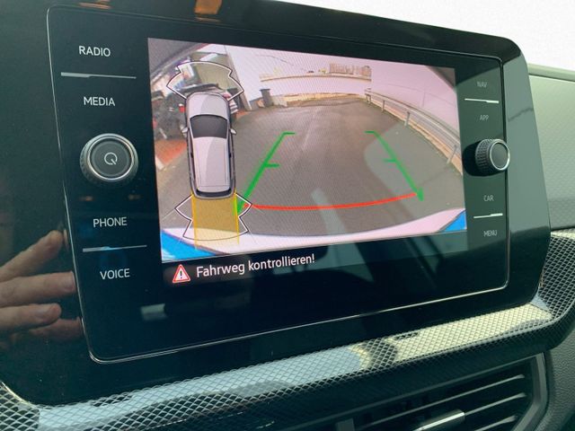 T-Cross 1.0 TSI DSG LIFE LED+NAVI+ACC+KAMERA+ALU