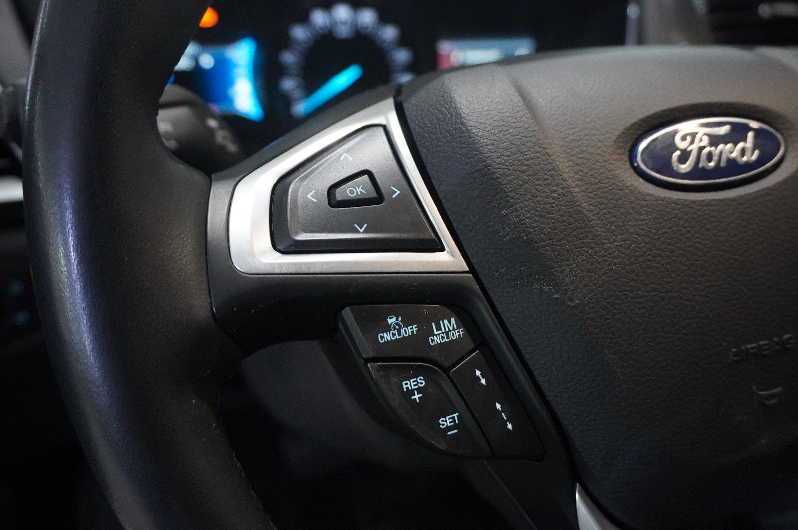 Fahrzeugabbildung Ford Mondeo Turnier 2.0 TITANIUM NAVI/LED/KAMERA/DAB+