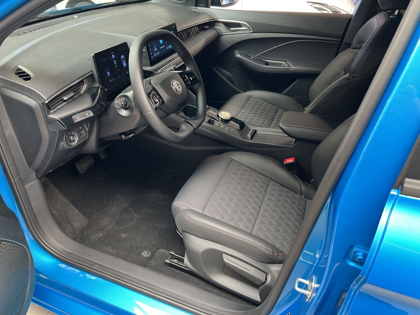 Fahrzeugabbildung MG MG3 Luxury Vorführwagen, Navi Leder digitales Co