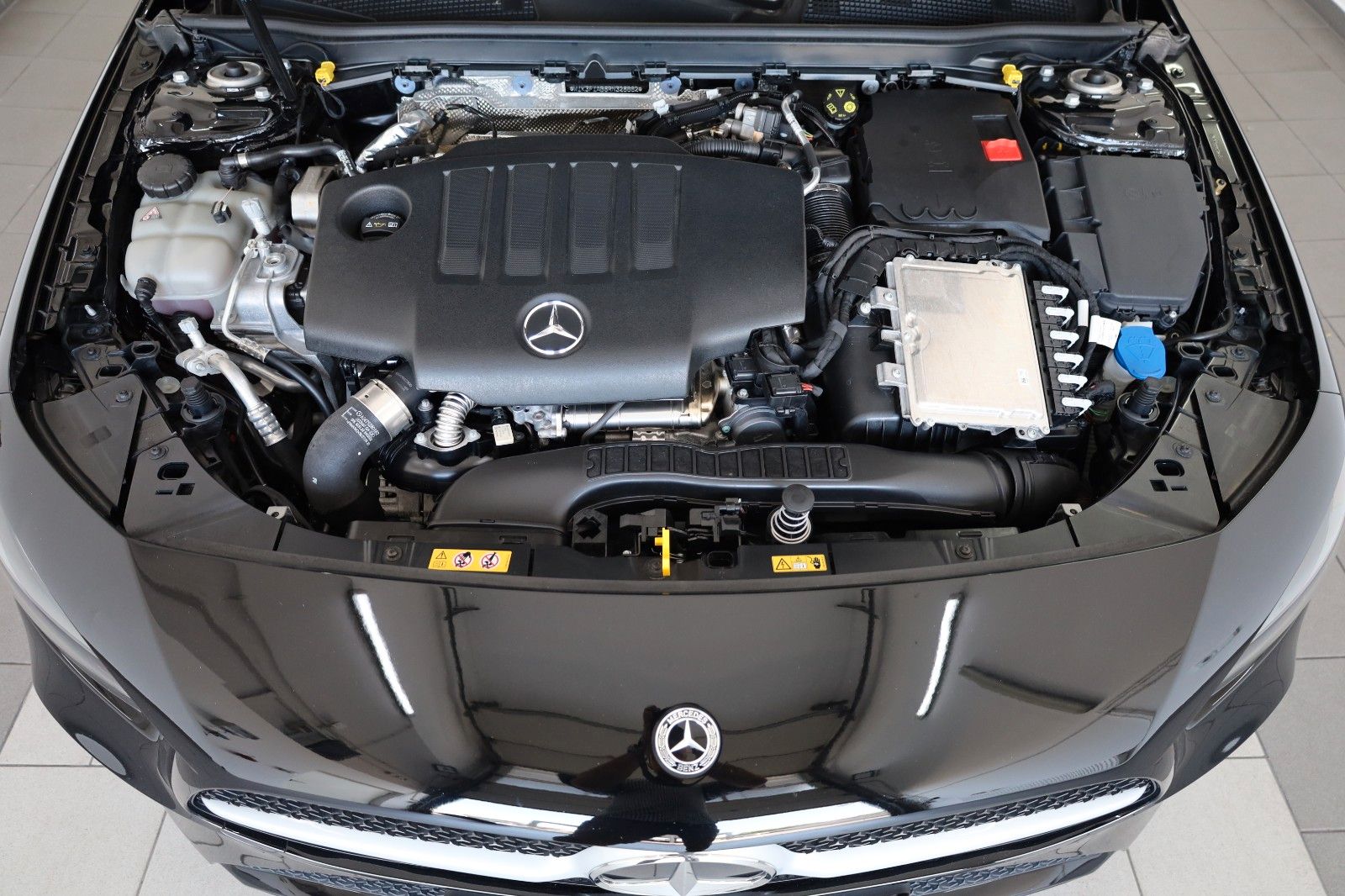 Fahrzeugabbildung Mercedes-Benz A 180 d, T.Leder,Navi,LED,SH,Kamera