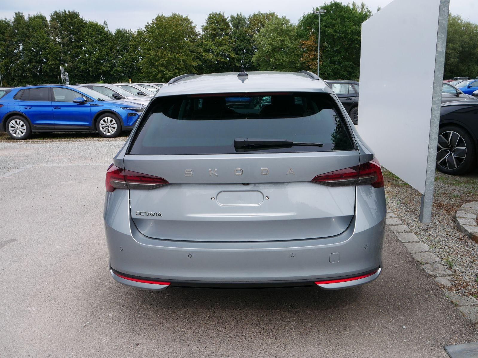 Skoda Octavia Combi 1.5 TSI Selection*ACC*NAVI-ÜBER-SM imagem 3