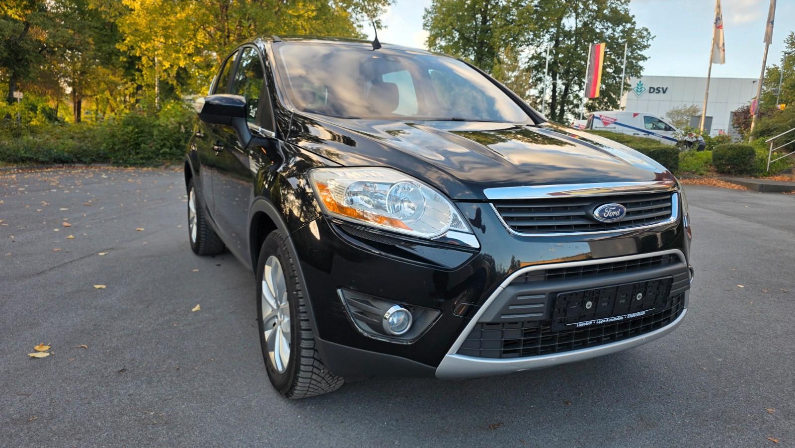 Ford Kuga Titanium 2.5 Turbo 5 cyl. 200 ch BVA 4x4 / Carnet complet / GPS / Sièges chauffants / Attelage 2,1 t