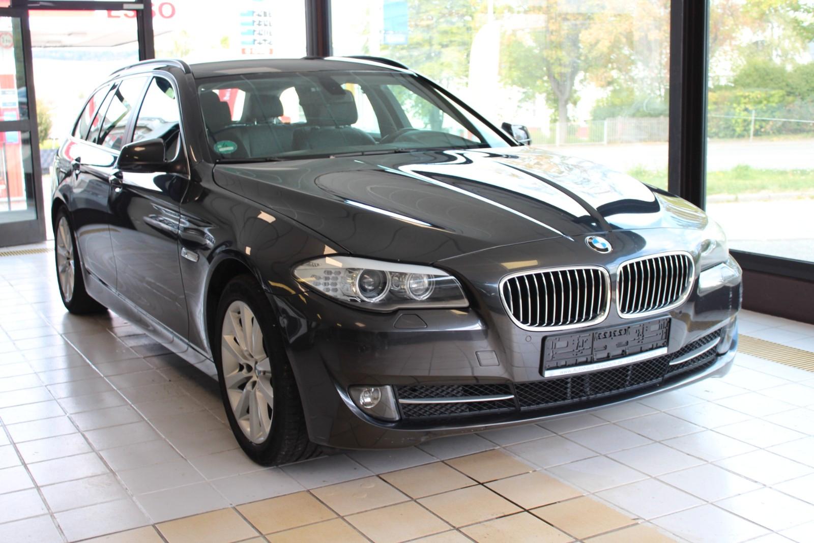 BMW 530 d Touring 245 ch • Boîte auto • 1ère Main - Cuir Dakota • Attelage • Bi-Xénon
