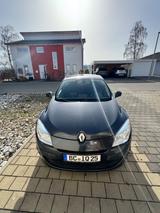 Renault Megane Grandtour TomTom Edition 1.6 16V 100 ... - Renault Megane aus 2011: Grandtour