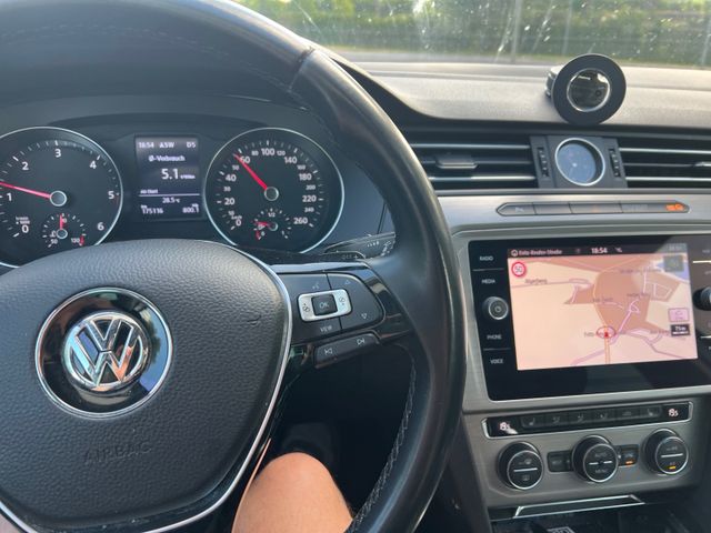 VW Passat Variant 2.0 TDI SCR DSG Variant -