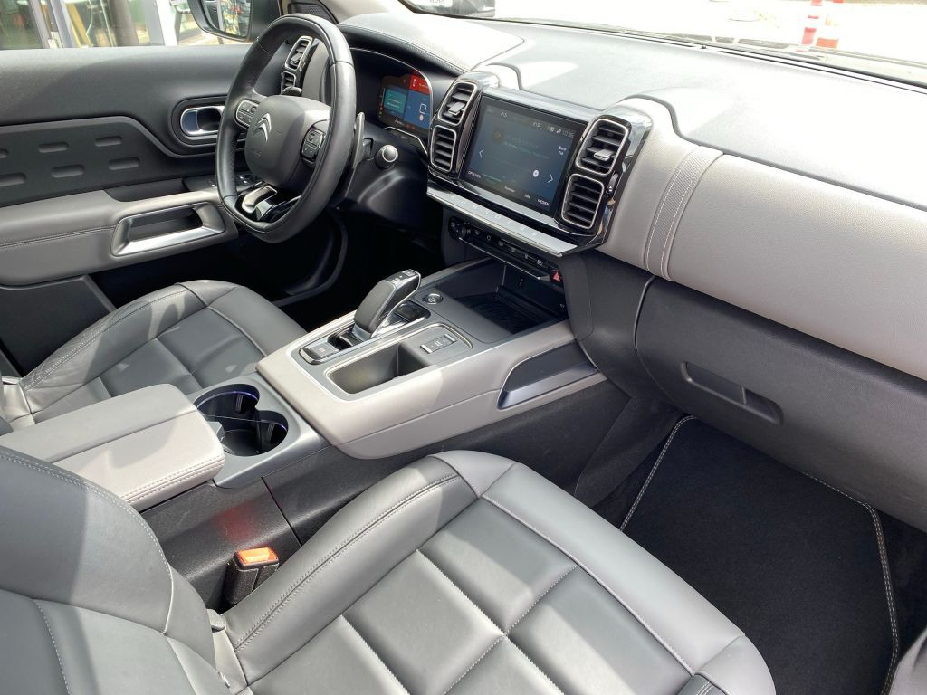 Fahrzeugabbildung Citroën C5 Aircross Hybrid 225 Automatik SHINE PACK