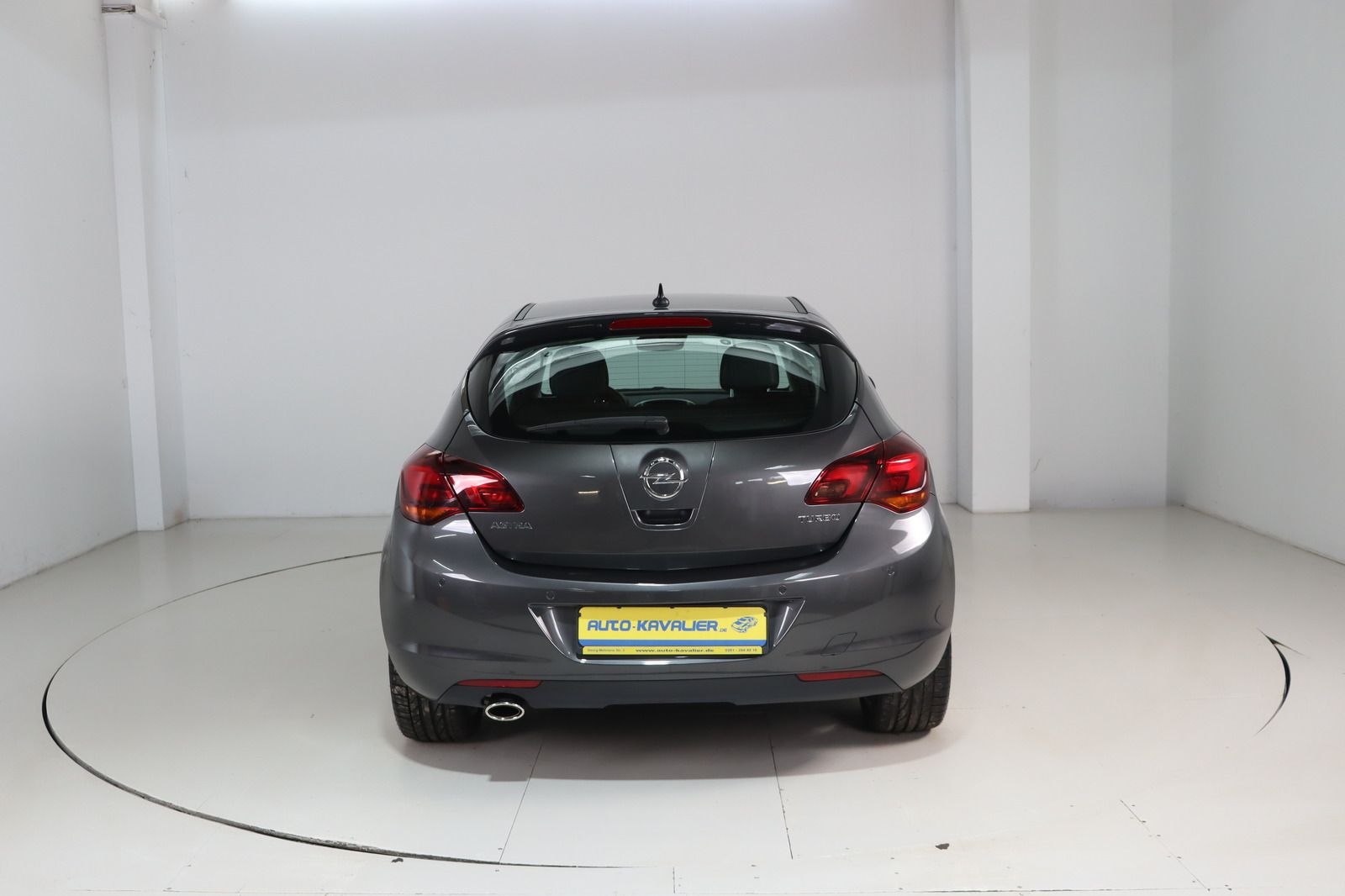 Fahrzeugabbildung Opel Astra J 1.6 Turbo Innovation * 1. Hd. * wenig Km