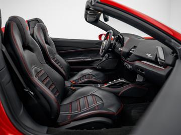 صورة مصغرة 26 لـ 2015 Ferrari 488 SPIDER