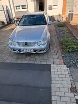 Mercedes-Benz Mercedes C160 - Mercedes-Benz C 160 mit Benzin-Antrieb
