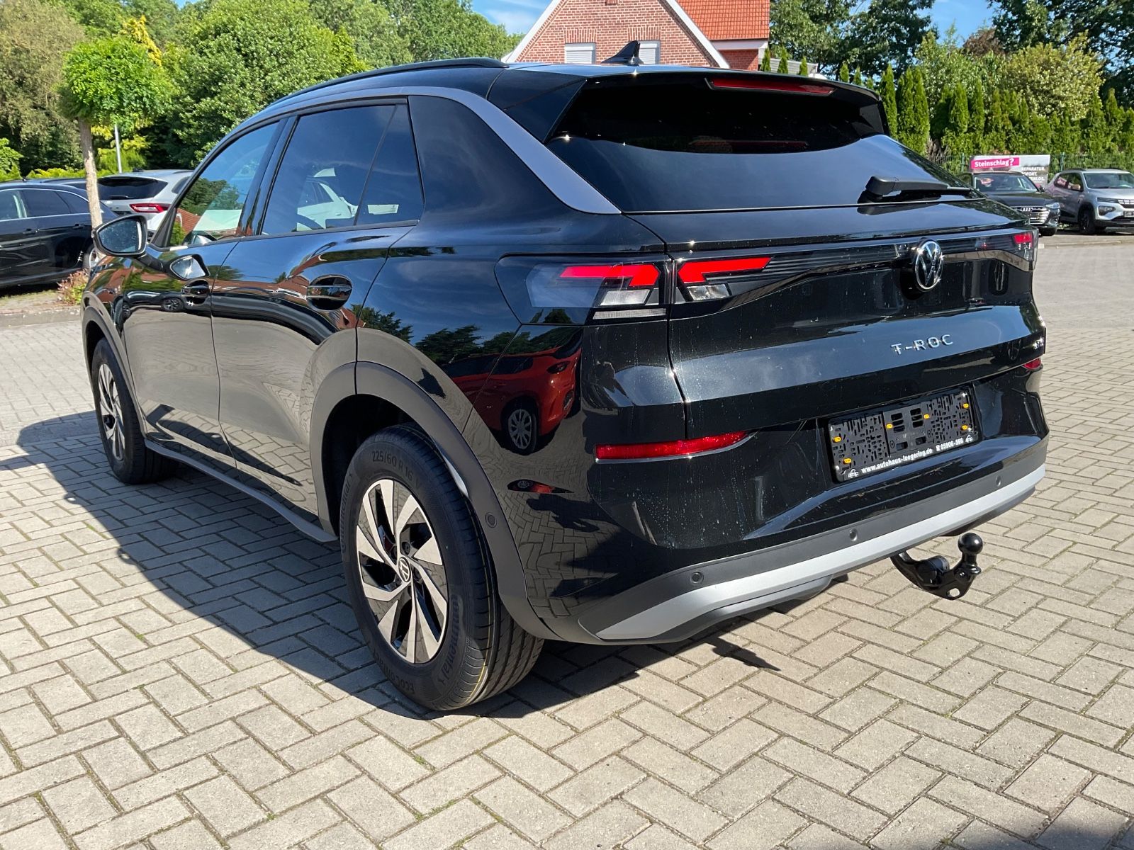 Fahrzeugabbildung Volkswagen T-Roc 1.5 eTSI DSG Kamera,AHK,5J Garantie,ACC
