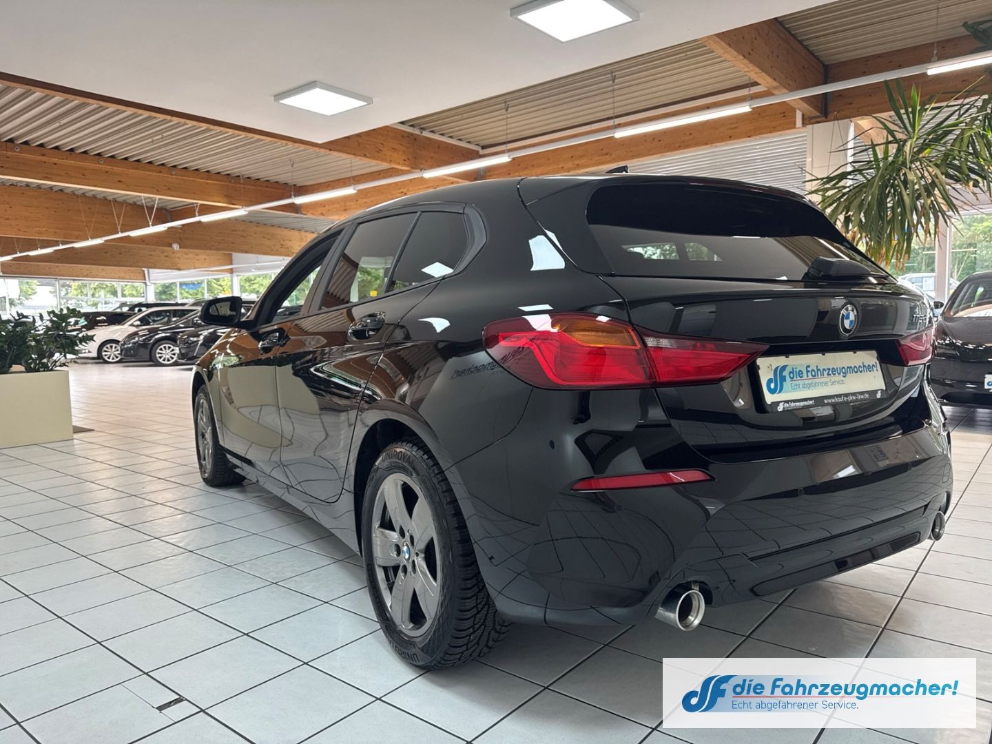 Fahrzeugabbildung BMW 118 Navi Digi Cockpit Mehrzonenklima Fahrerprofi