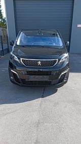 Peugeot Traveller - Peugeot Traveller aus 2017