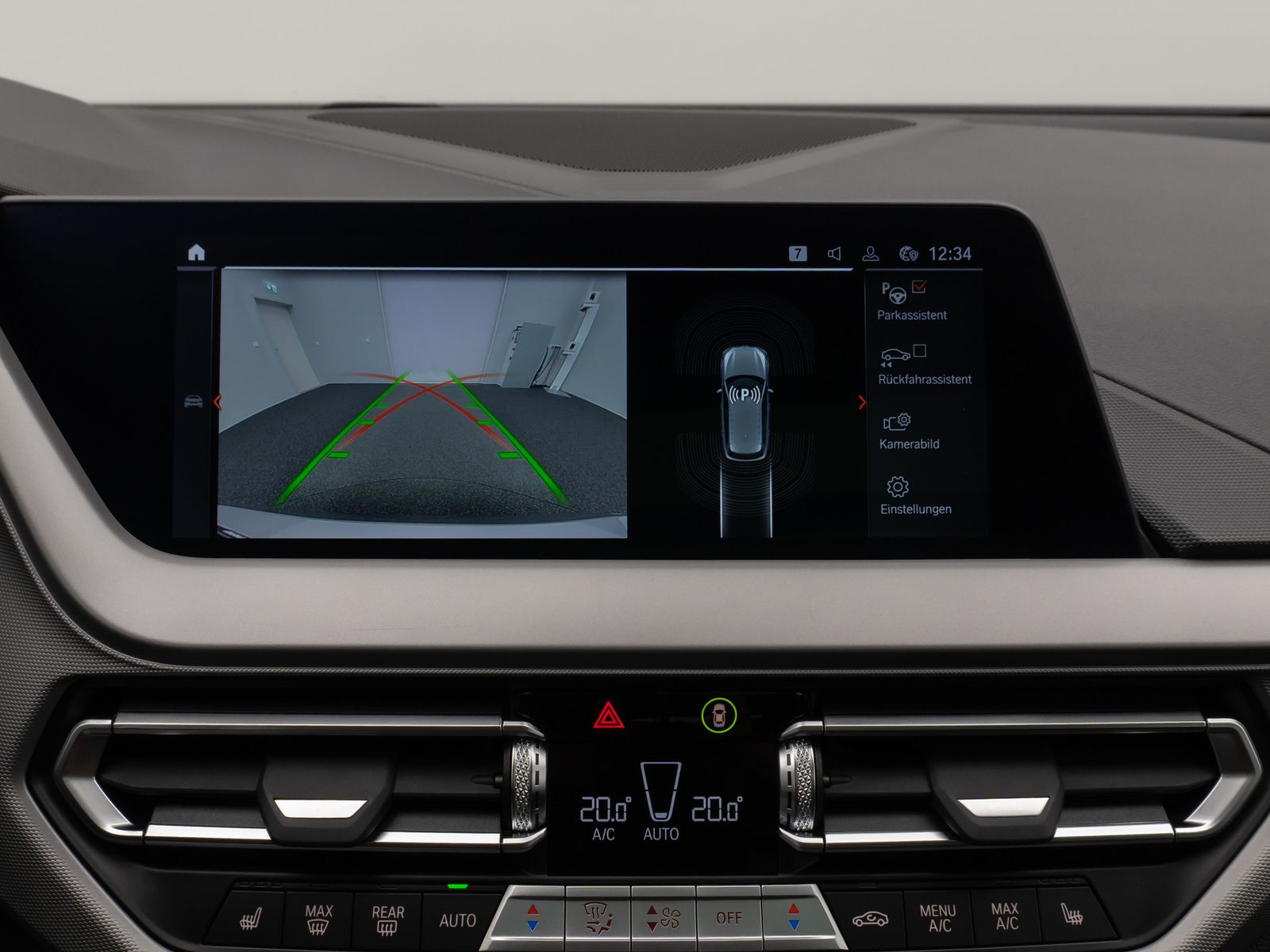 Fahrzeugabbildung BMW 120i Panorama Kamera HUD HiFi DAB LED 17Zoll