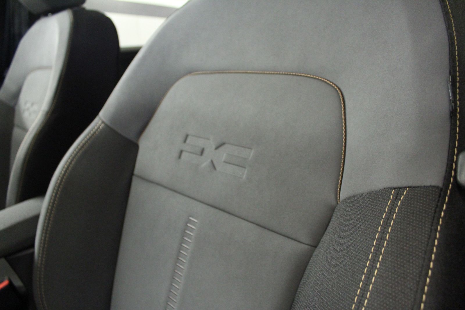 Fahrzeugabbildung Dacia Jogger Eco-G 100 Extreme+ 7-Sitzer *Benzin /LPG