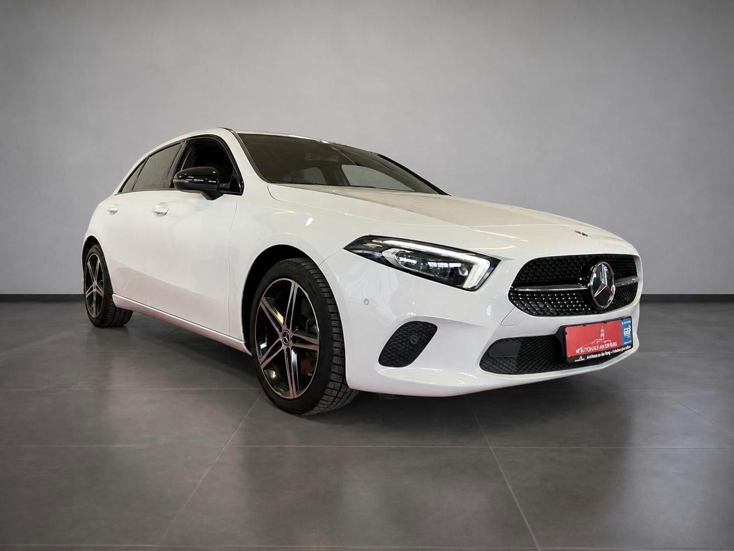 Mercedes-Benz A 220 d -Scheckheft-Navi-PDC 2021