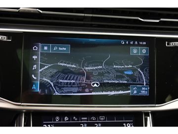 Audi Q8 - 8
