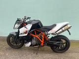 KTM 990 Superduke R - KTM SUPERDUKE 990R