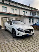 Mercedes-Benz GLA 220 CDI 4MATIC DCT -4 Matic Standheizung  - Mercedes-Benz GLA 220 von privat