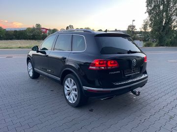 Volkswagen Touareg - 7