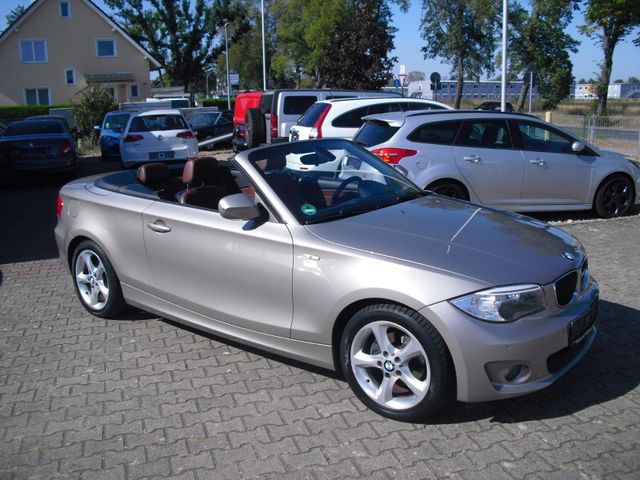 BMW 118i Cabrio*1.Besitz*Automatik*Leder*Sitzheizung