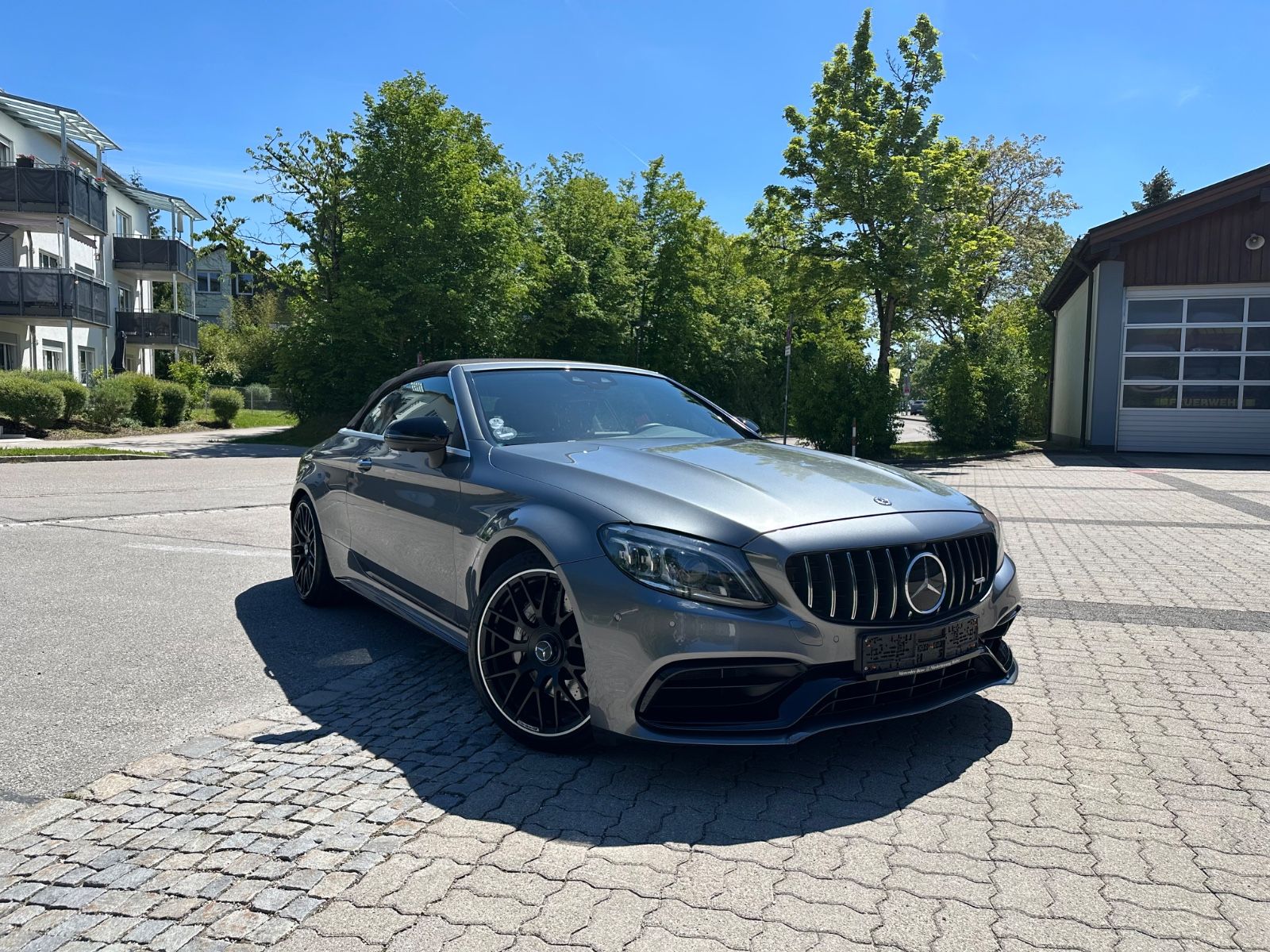 MERCEDES-BENZ C 63 AMG Cabriolet*ACC*BiColor*2.Hand*MwSt.*