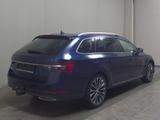 Skoda Superb Kombi 2.0 TDI L&K Navi LED vc Pano Canton - Skoda: Blau