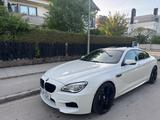BMW M6, LED, HuD, Carbon, Soft-Close, Aktivsitz, 360 - BMW M6: Limousine