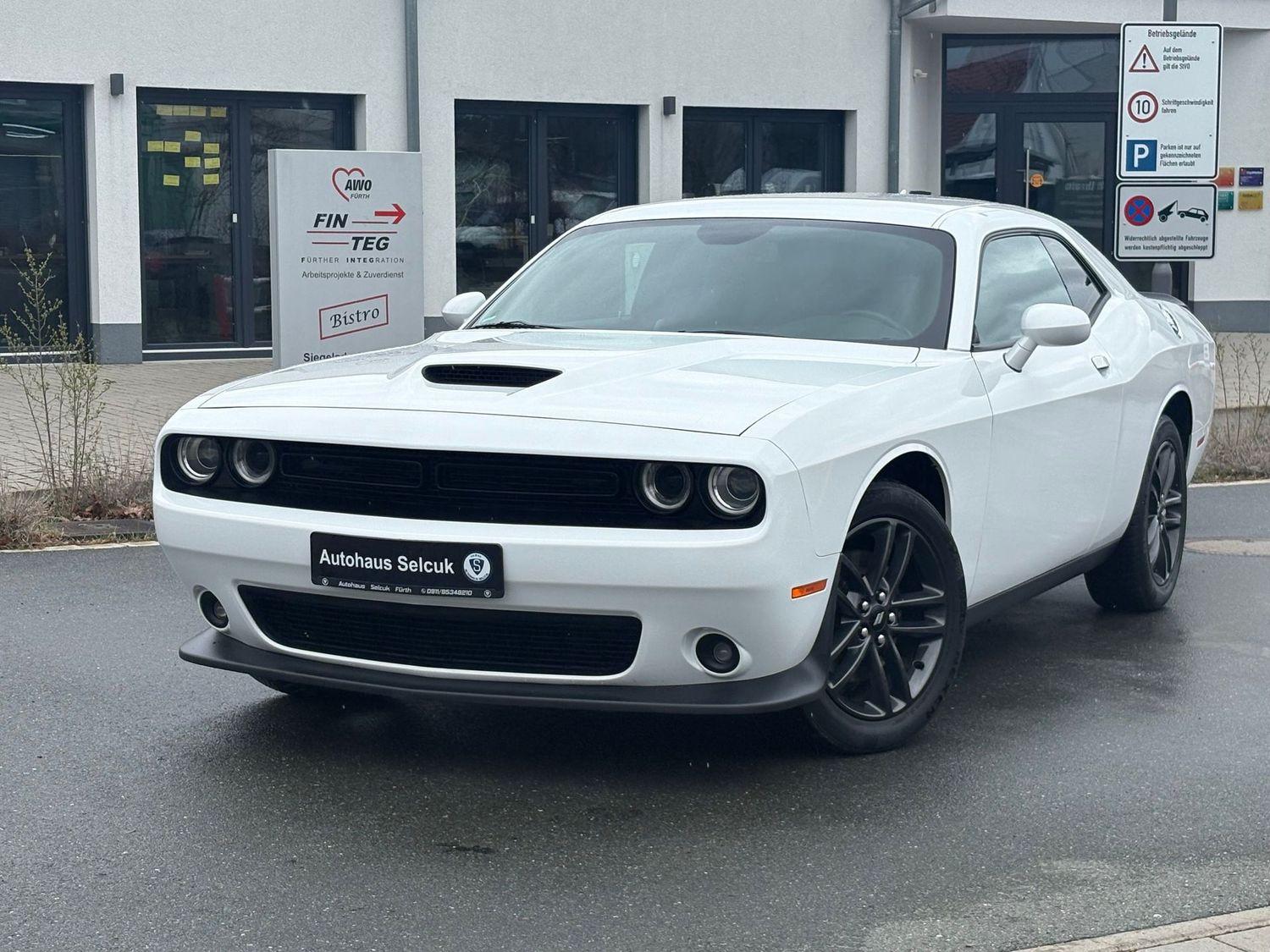 Dodge Challenger GT 3.6 V6 *SHZ*SBL*4x4*Navi*Unfallfre