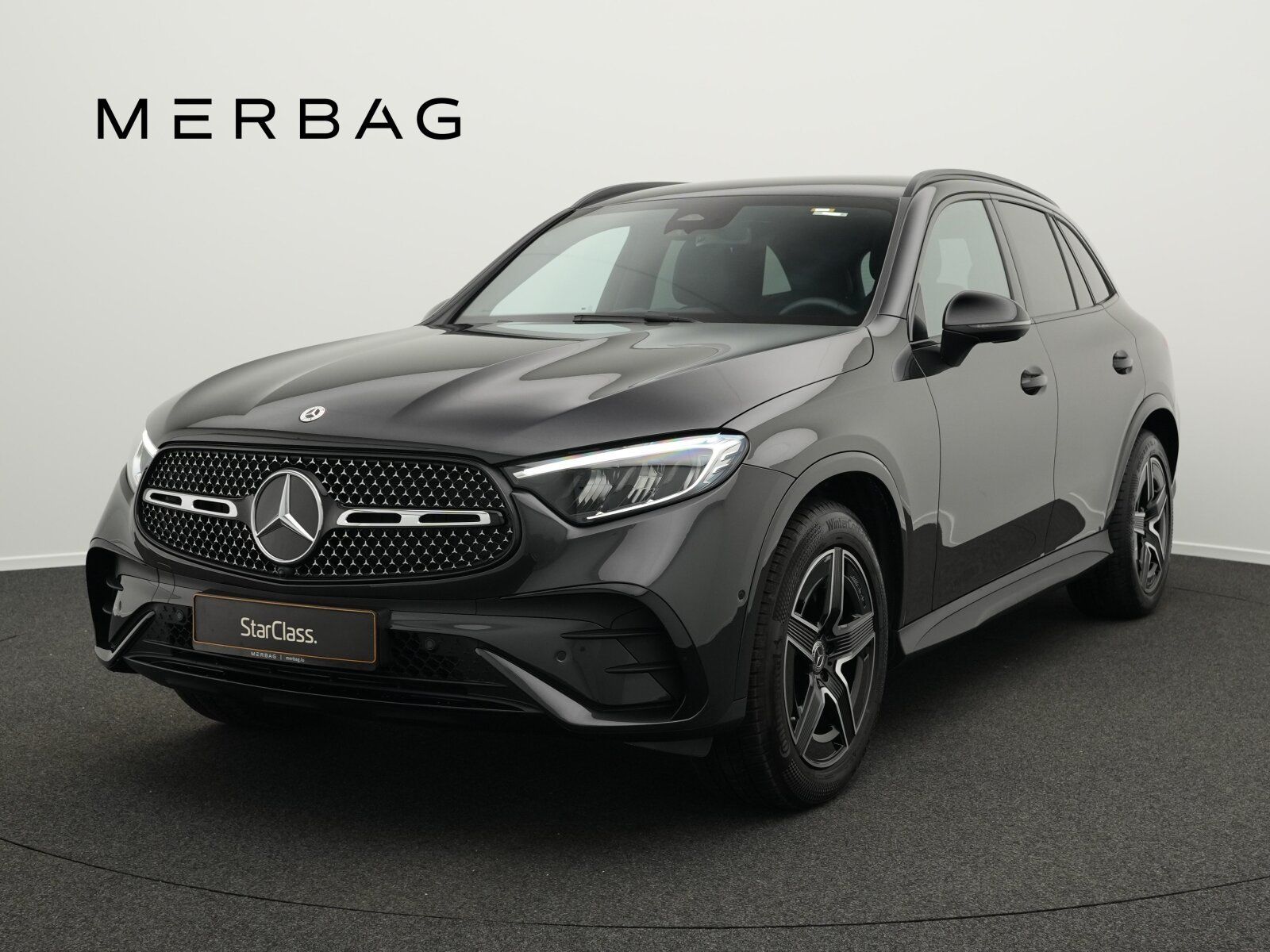 MERCEDES-BENZ GLC 300 d 4M AMG-Line LED+Kamera+AHK+Night+Memo