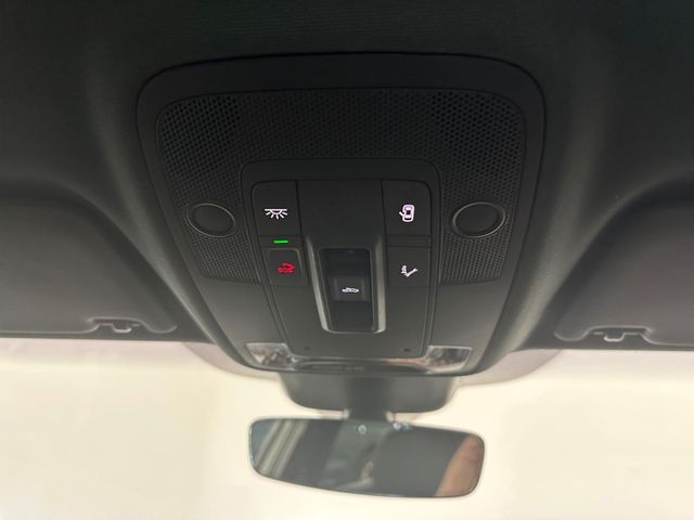 SQ2 TFSI QUATT MATRIX+NAVI+AHK+PANO+KAMERA+LEDER
