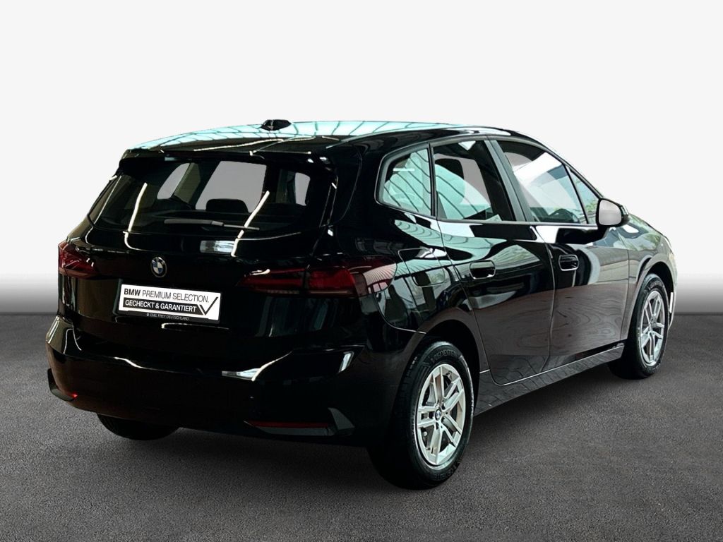 BMW 218d Active Tourer Aut. imagem 2