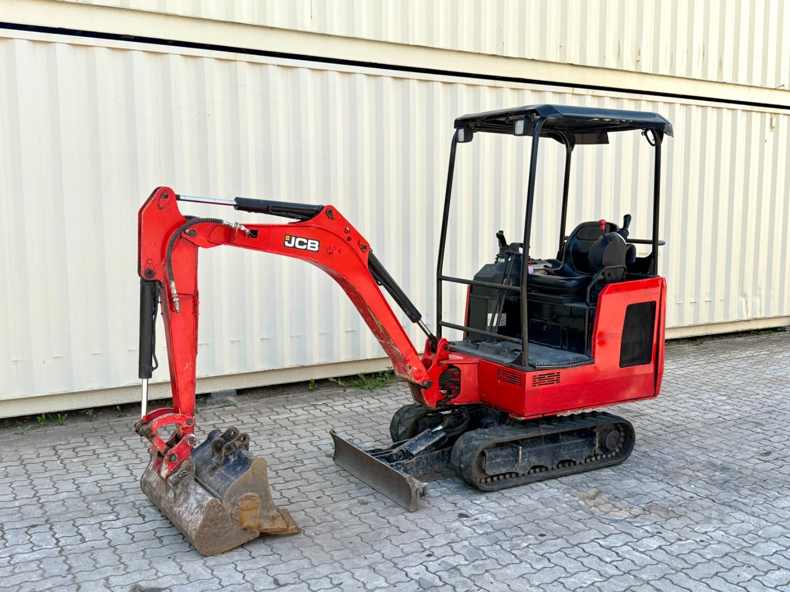 JCB 15C-1 / 2018 BJ / 3 x Löffel