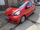 Toyota Aygo 1.0 Cool/ TÜV NEU/ Klima/ neue Allwetterrei - Toyota aus 2011: Aygo