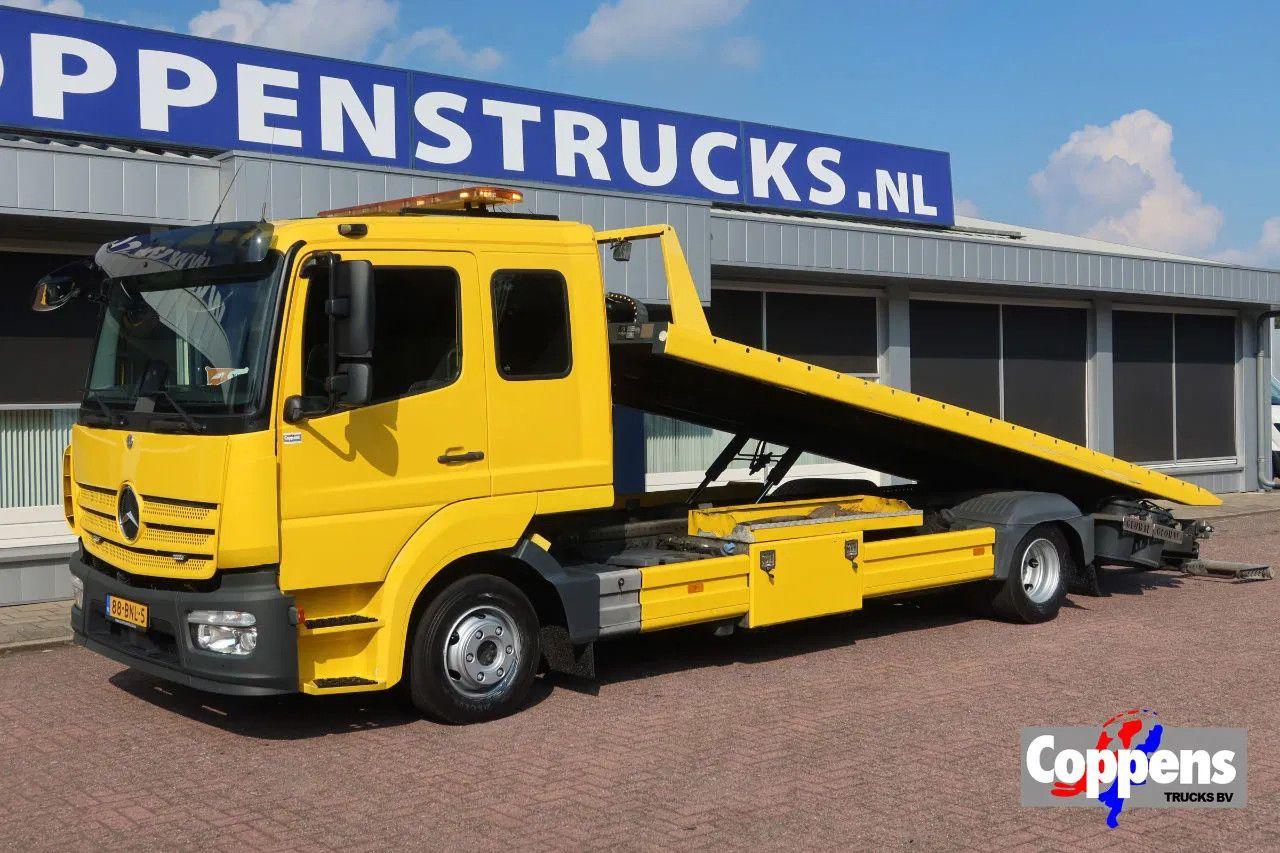 Mercedes-Benz Atego 1221 L Takelwagen 6 persoons