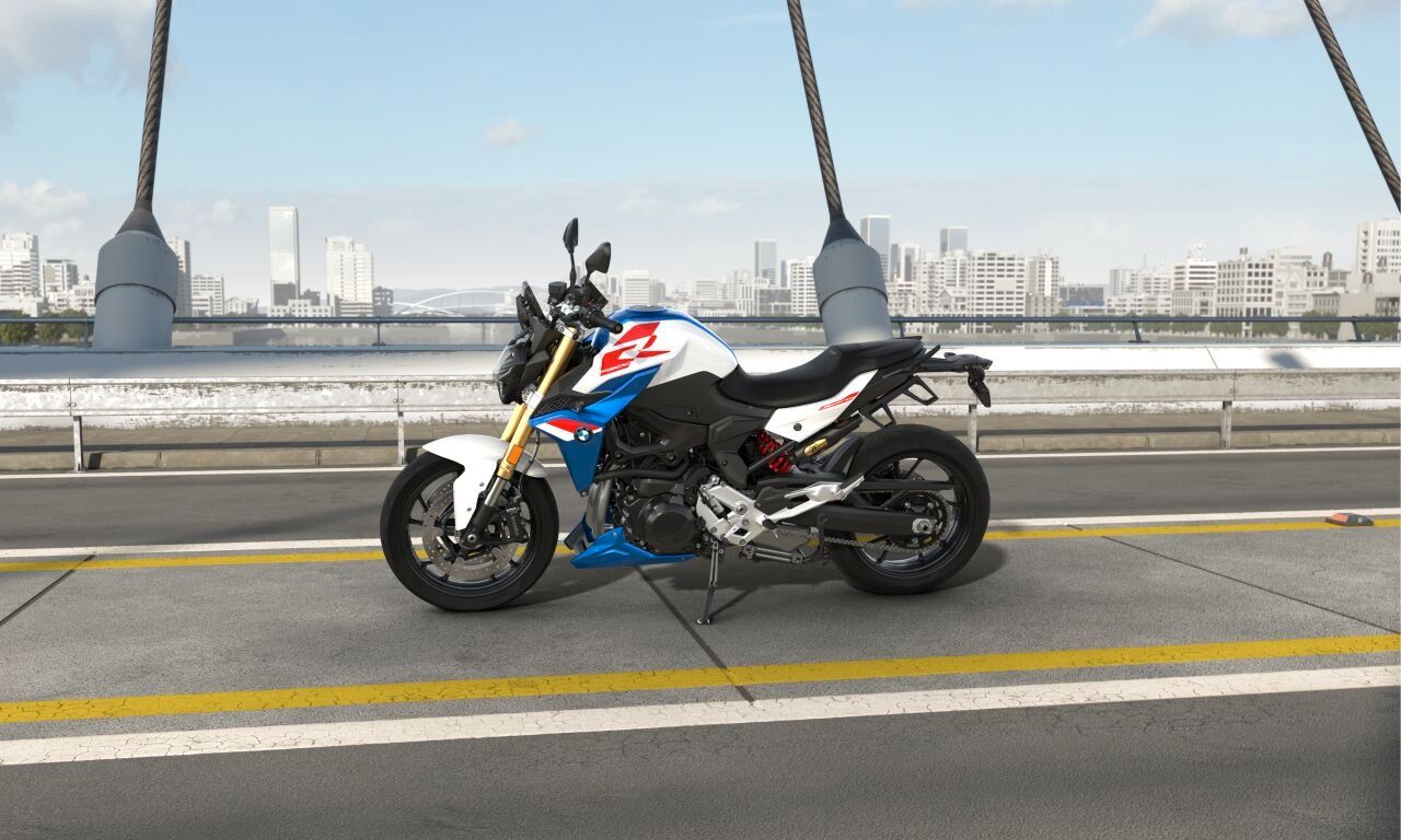 Fahrzeugabbildung BMW F 900 R Style Sport 4 Pakete