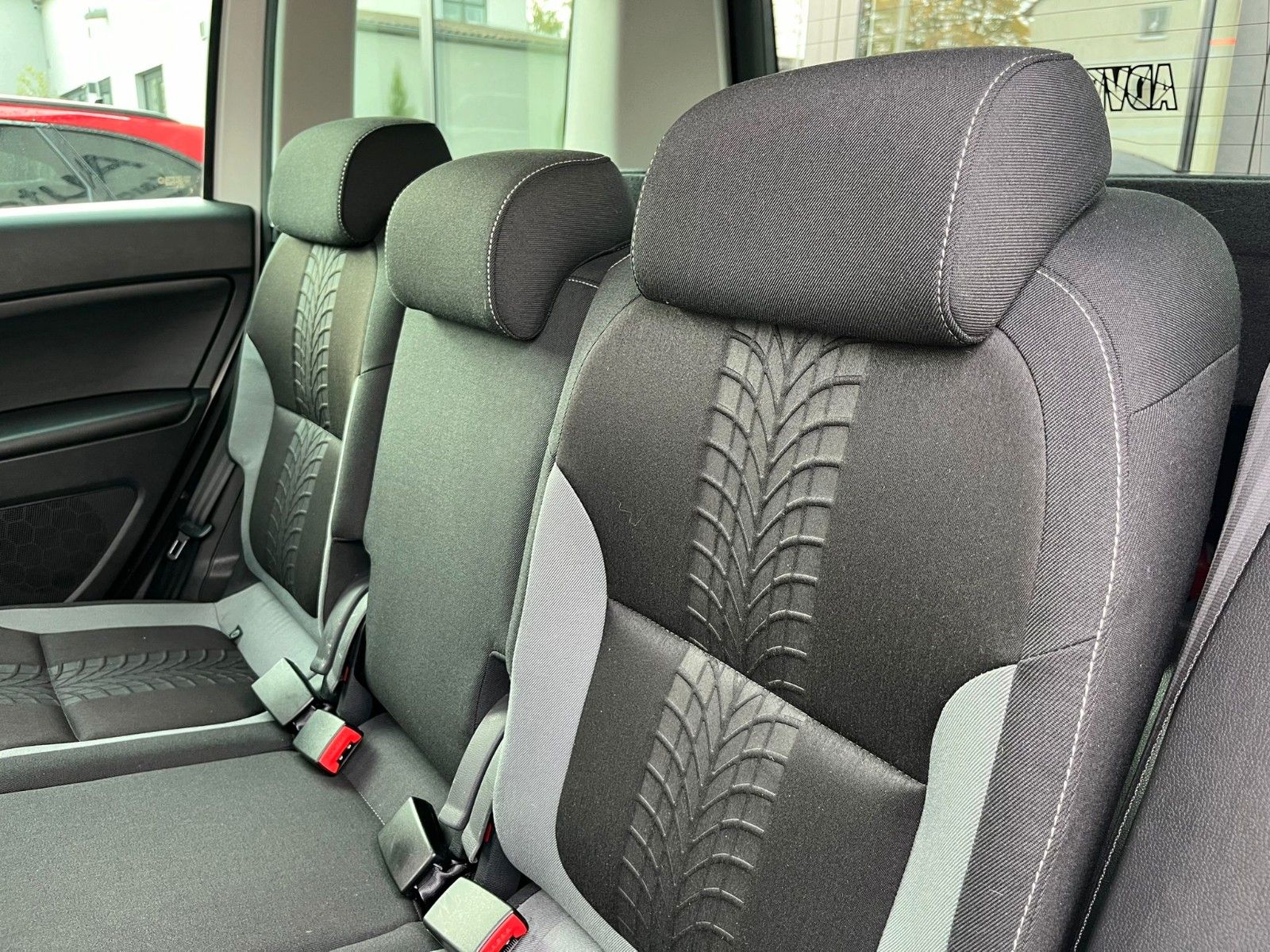 Fahrzeugabbildung SKODA Yeti 1.4TSI Adventure*1.Hand*Allwetter*