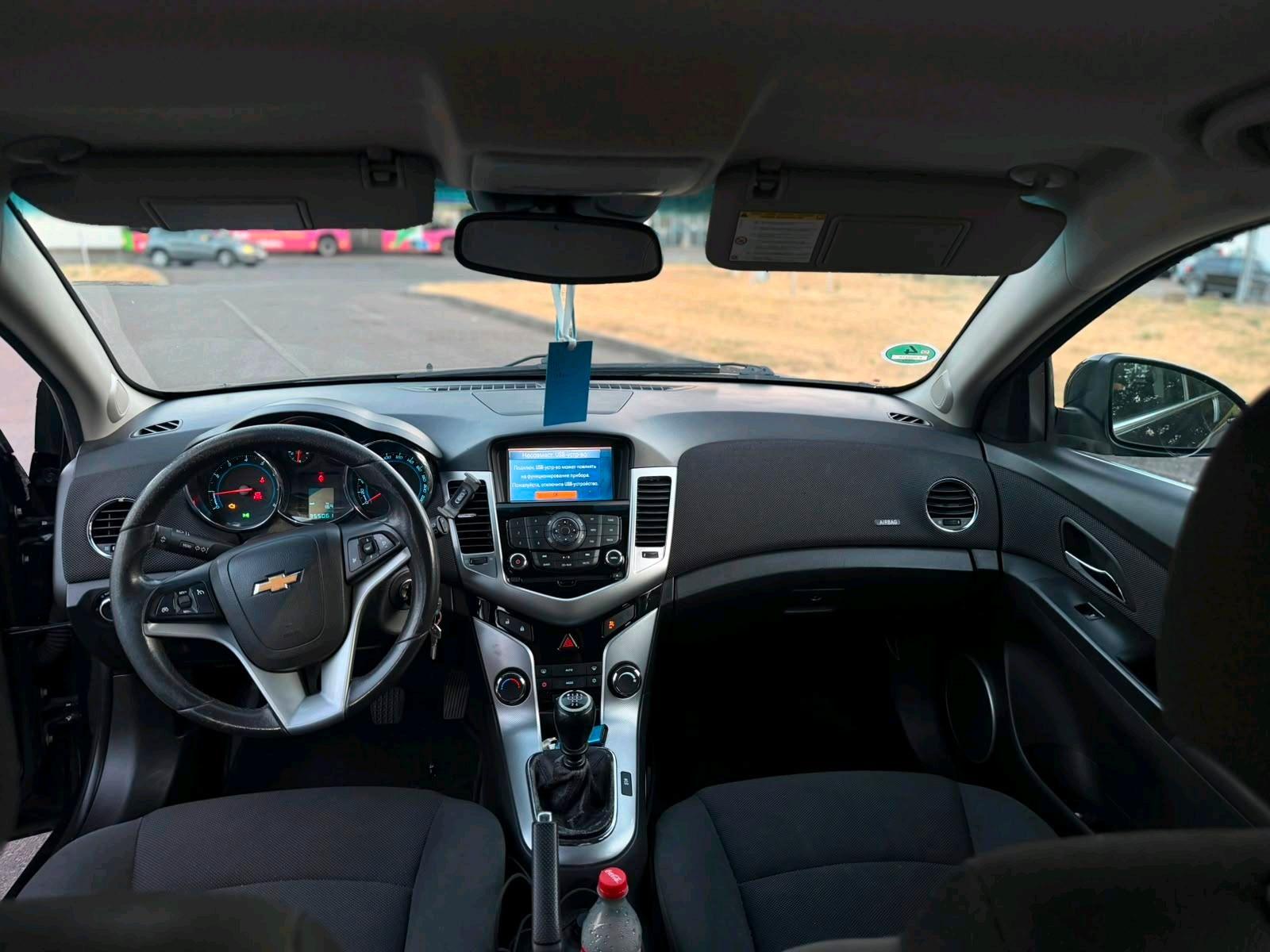 Chevrolet Cruze 2011 — engine