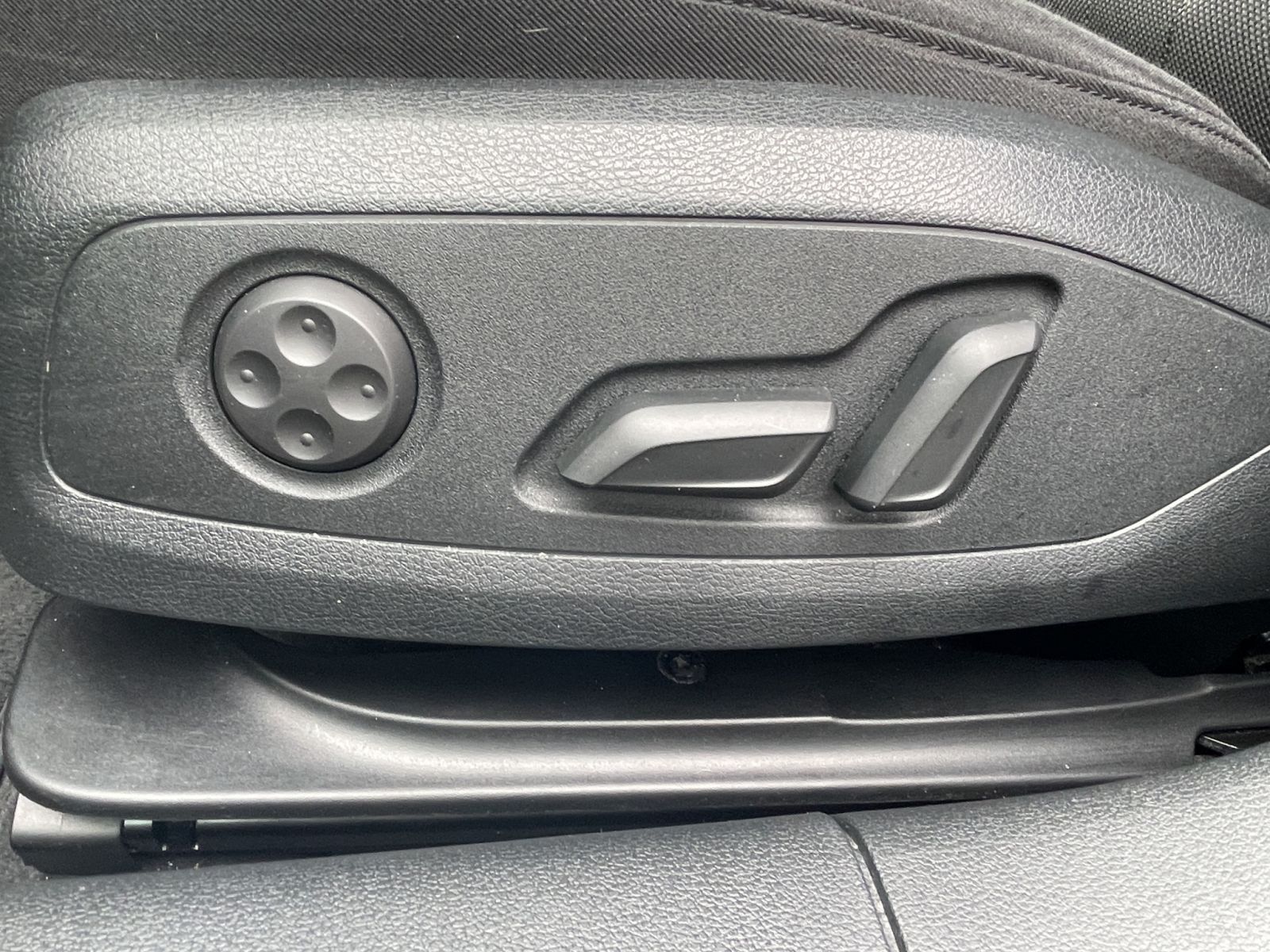 Audi A4 - Bild 23
